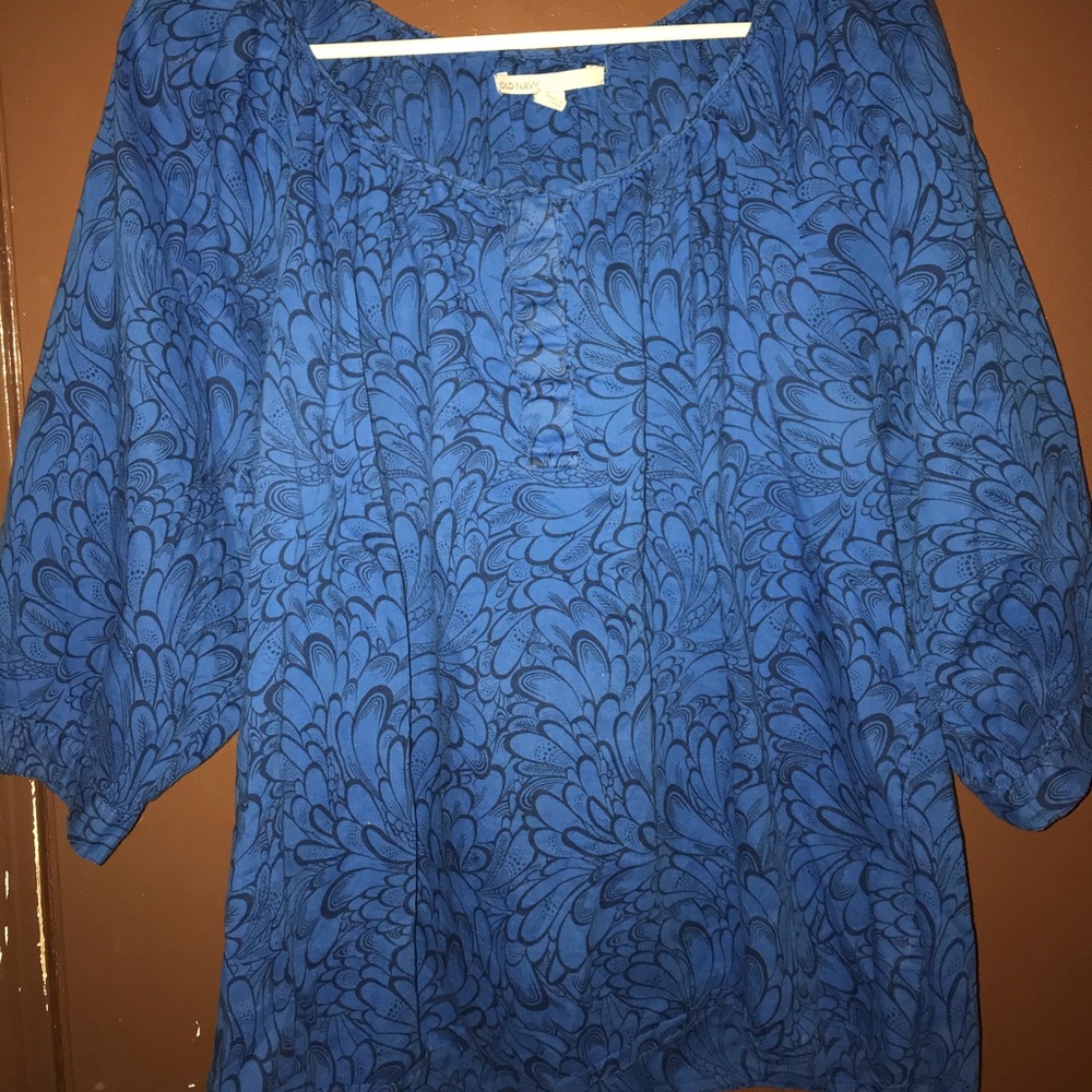 😎 Blue shirt